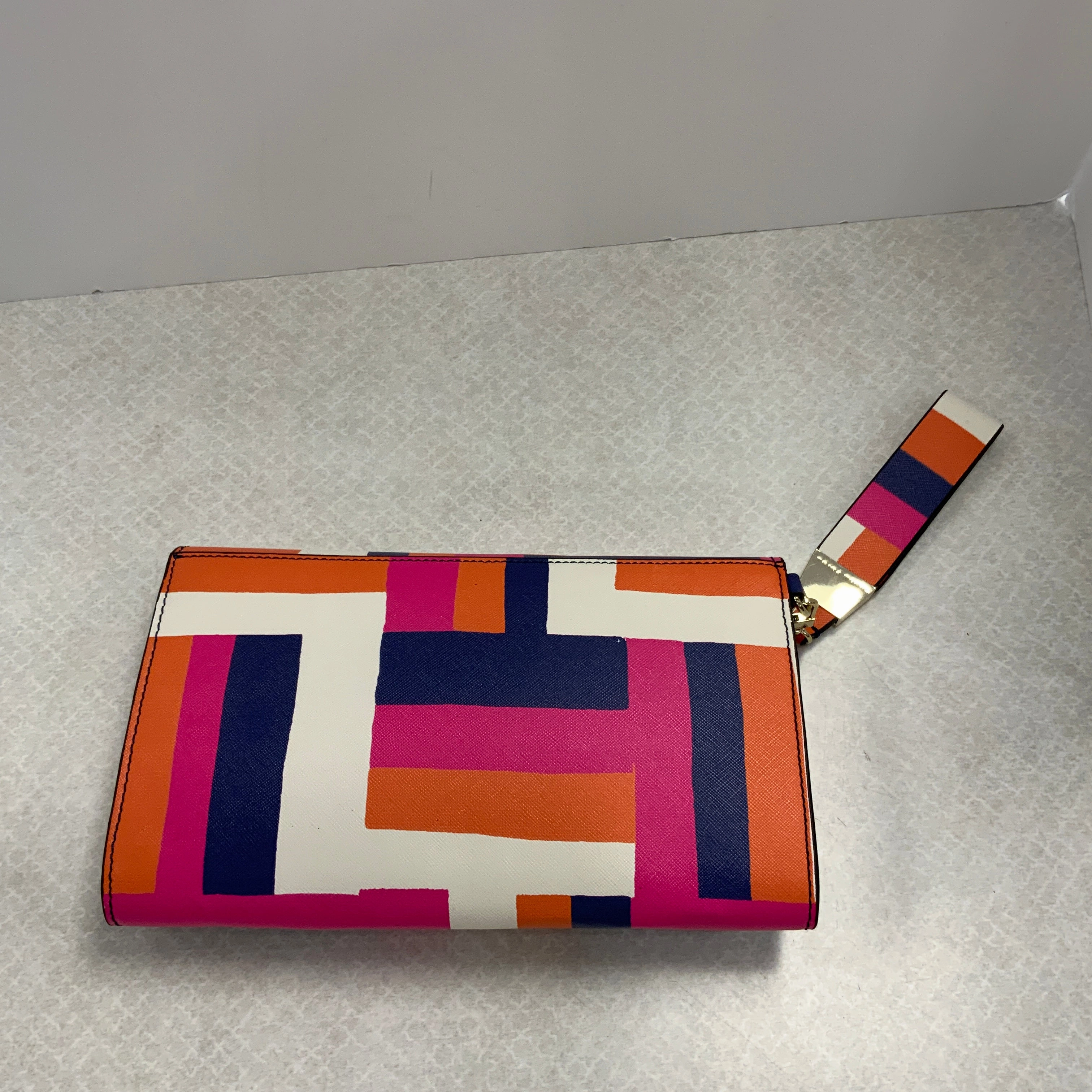 Wristlet By Trina Turk, Size: Medium