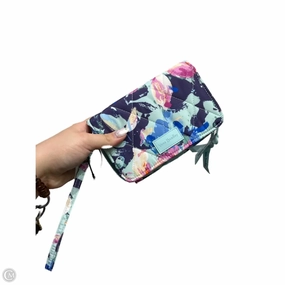 Wristlet By Vera Bradley, Size: Medium