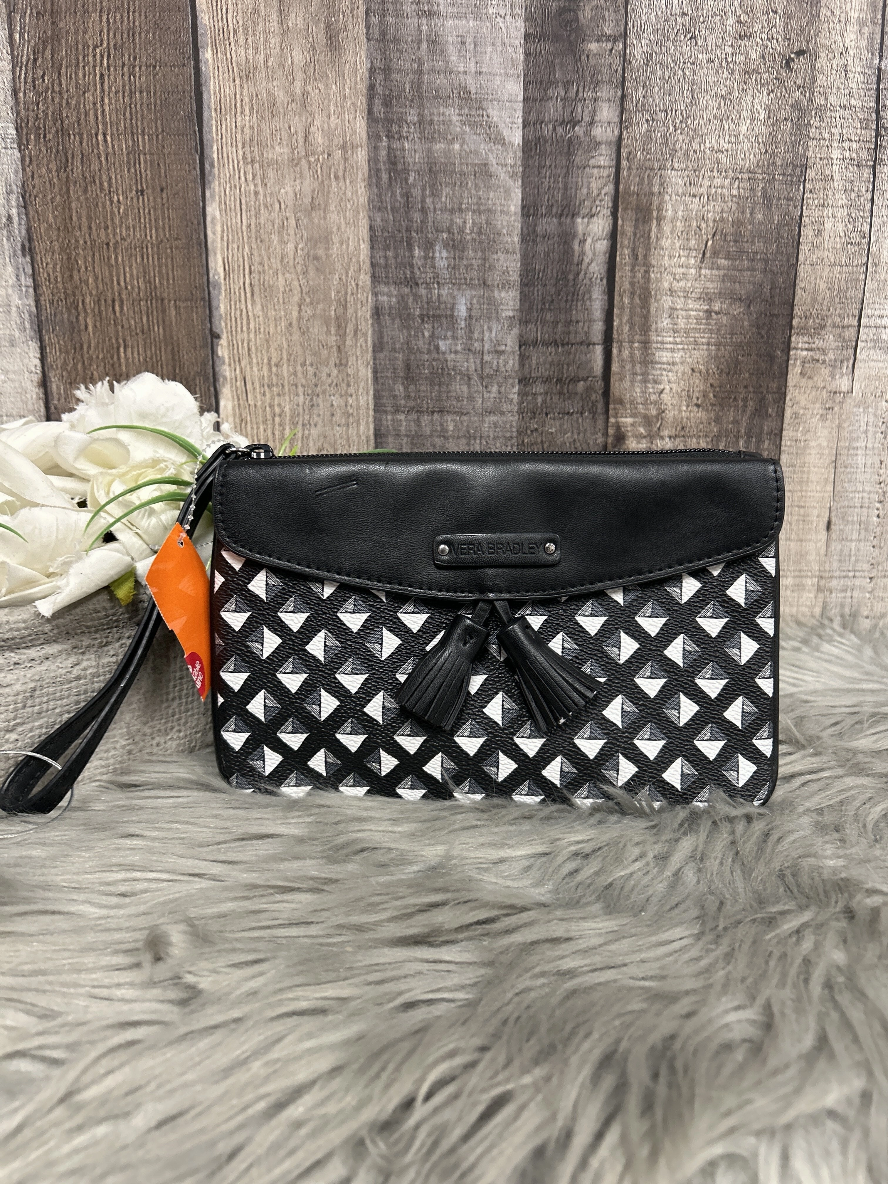 Wristlet By Vera Bradley  Size: Medium