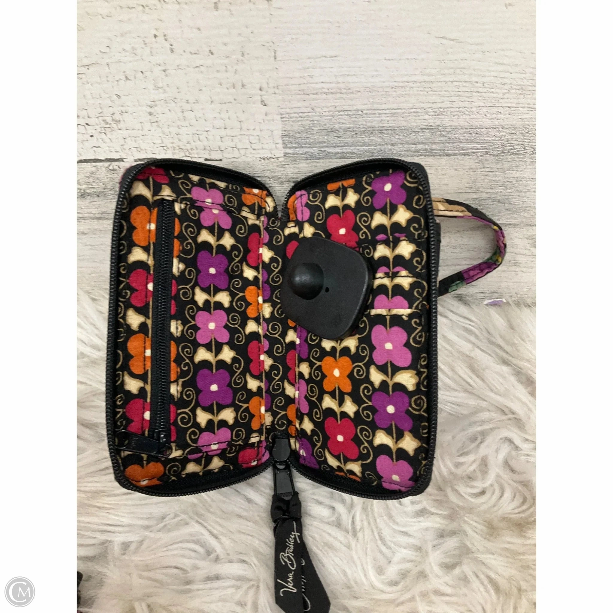 Wristlet By Vera Bradley, Size: Small