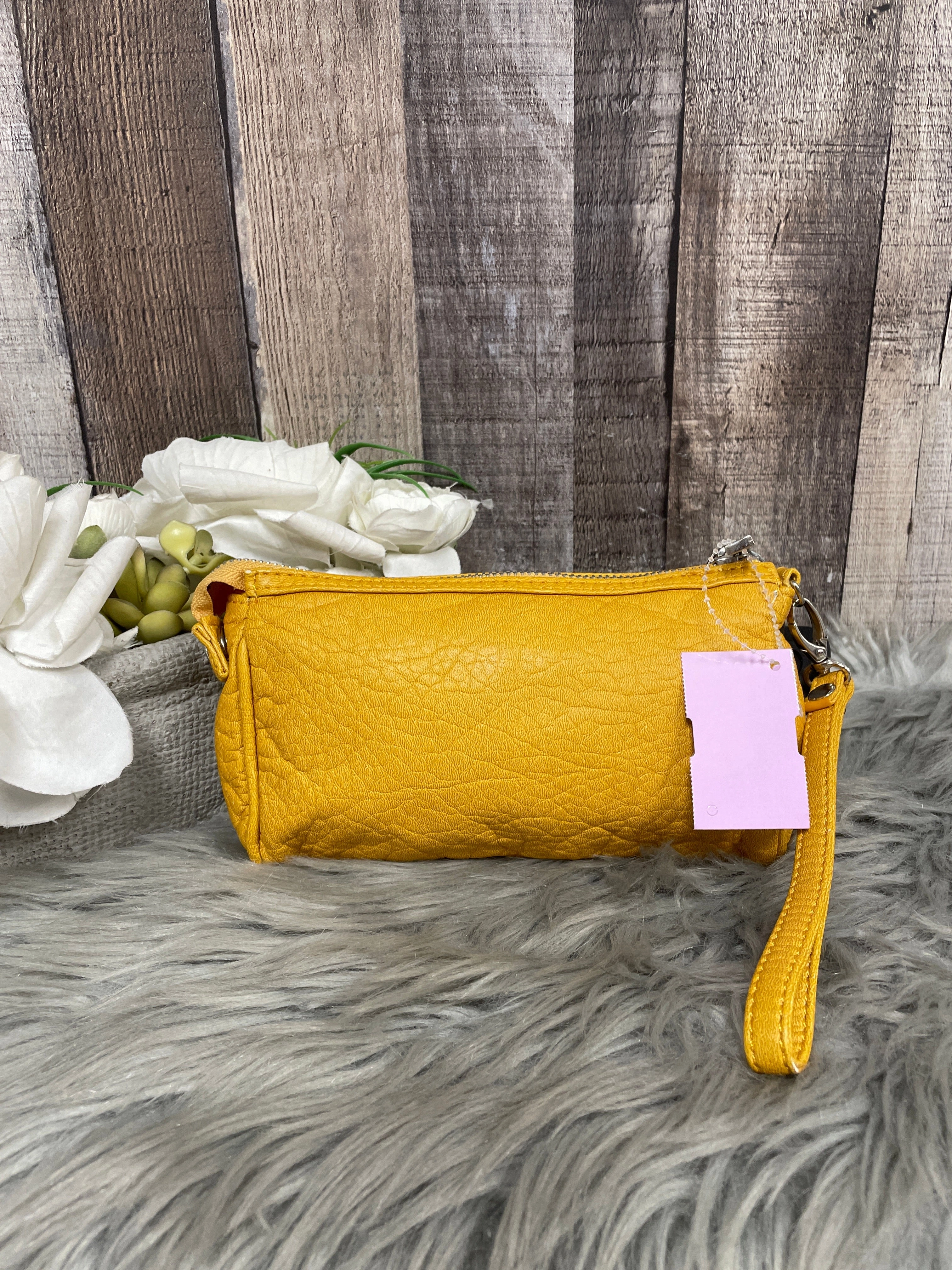 Wristlet Cmf, Size Small