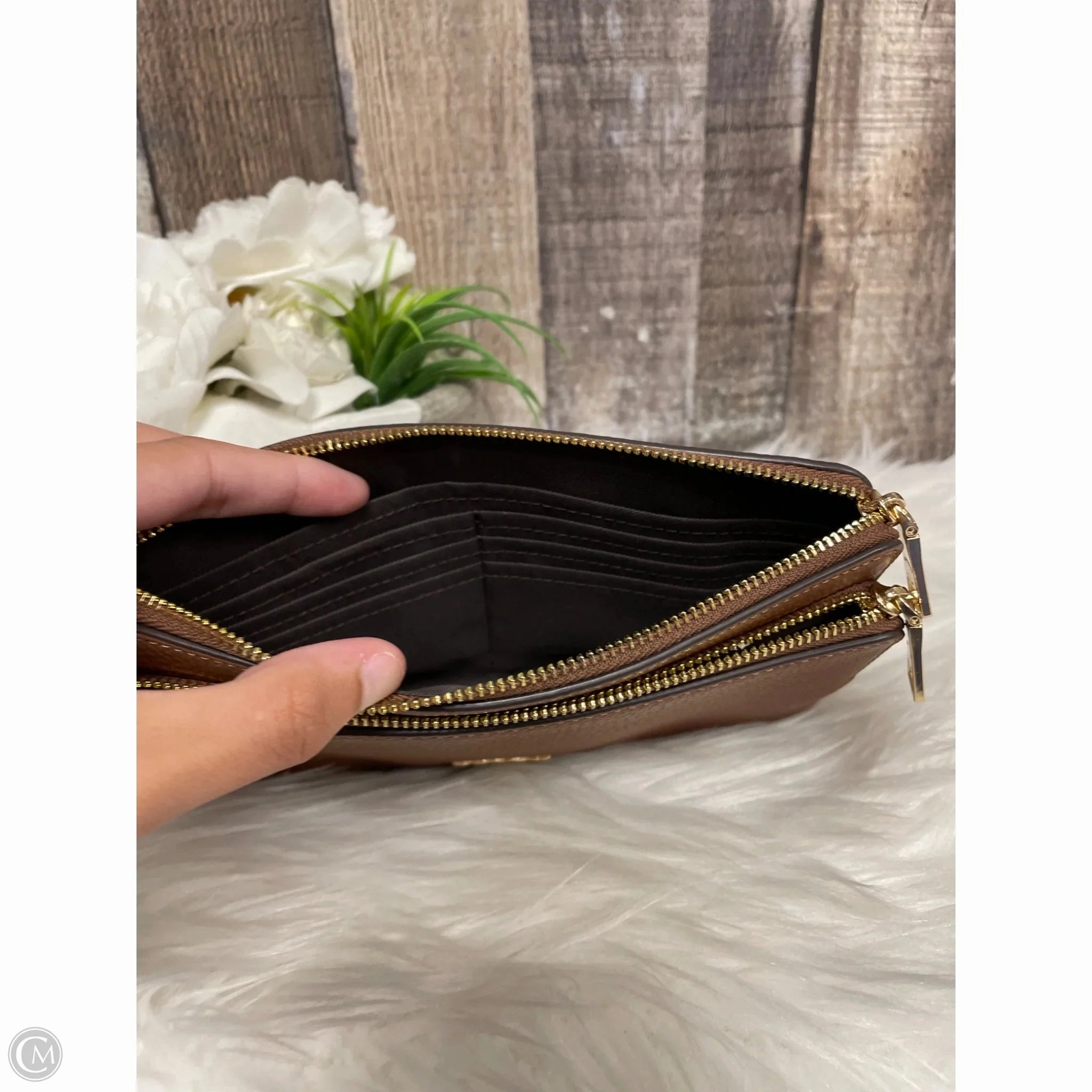 Wristlet Designer By Coach, Size: Large