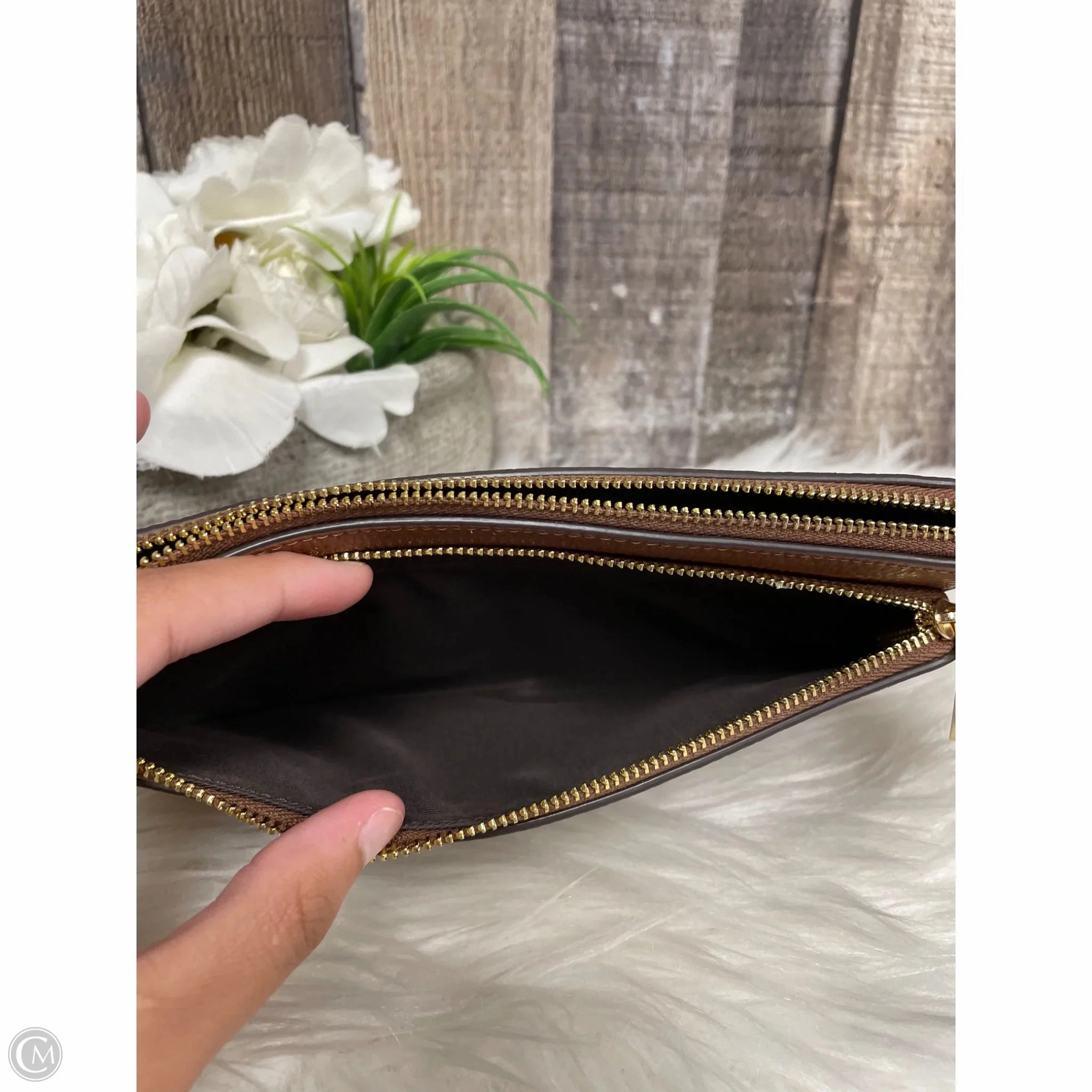 Wristlet Designer By Coach, Size: Large