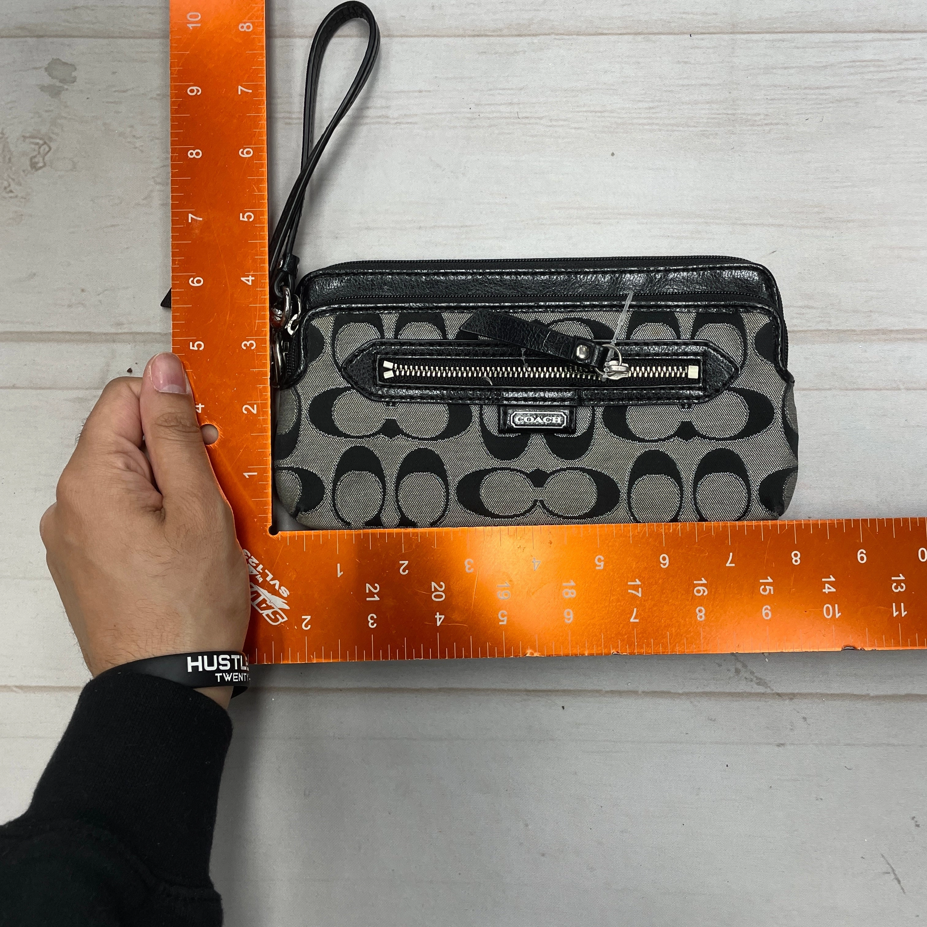 Wristlet Designer By Coach, Size: Medium