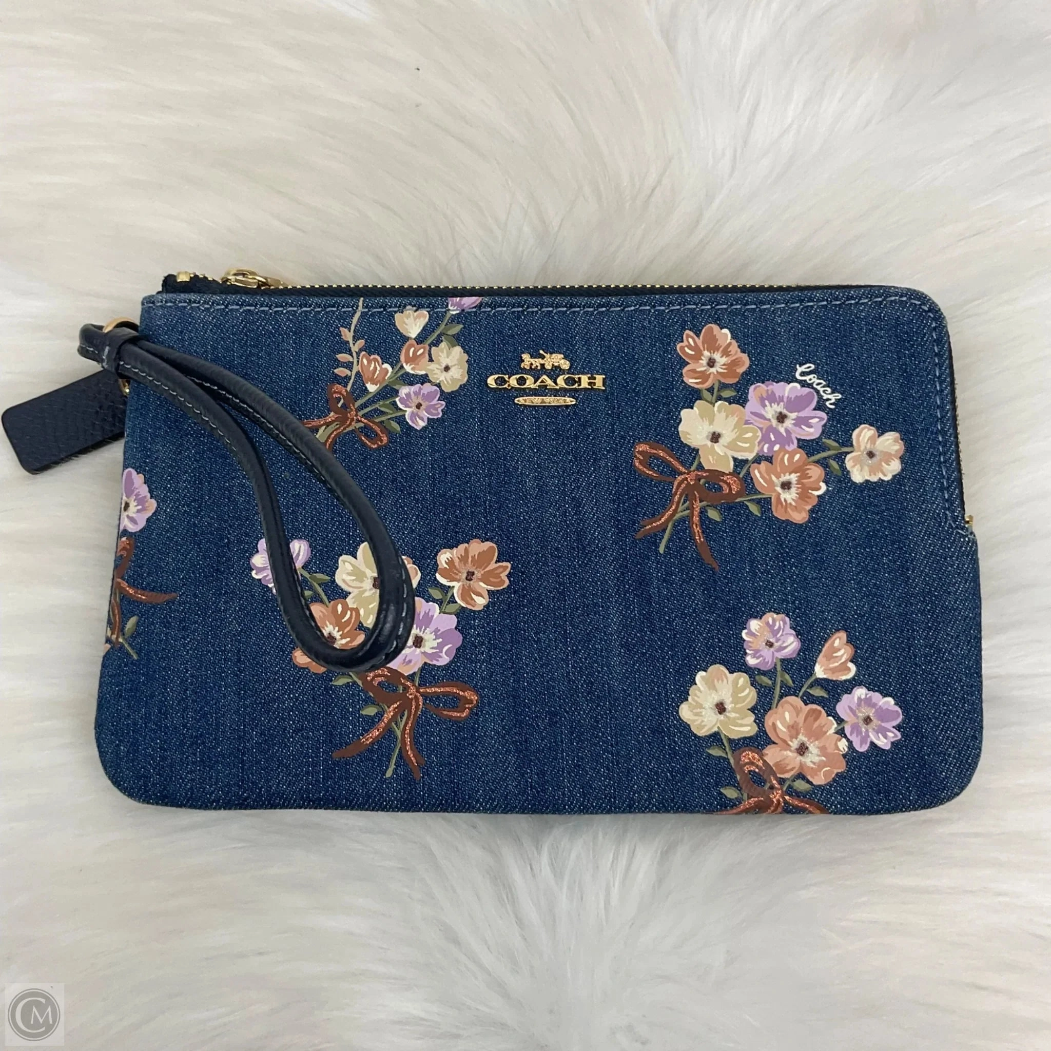 Wristlet Designer By Coach, Size: Medium