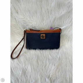 Wristlet Designer By Dooney And Bourke, Size: Medium