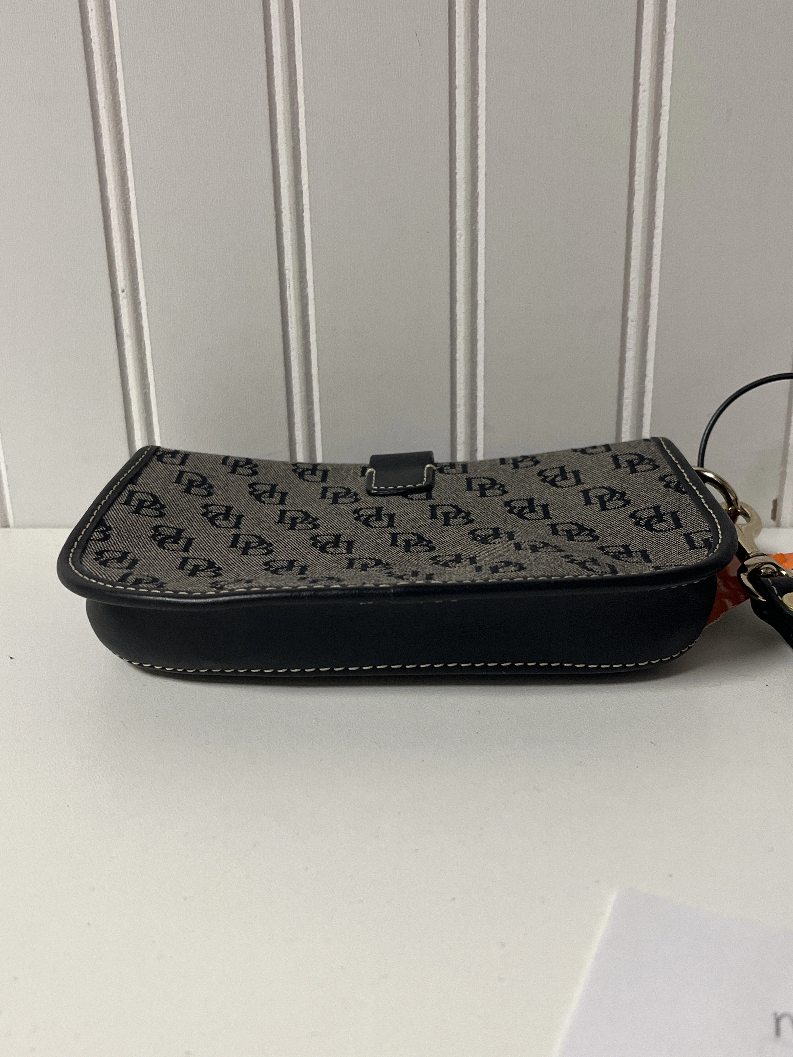 Wristlet Designer By Dooney And Bourke  Size: Small