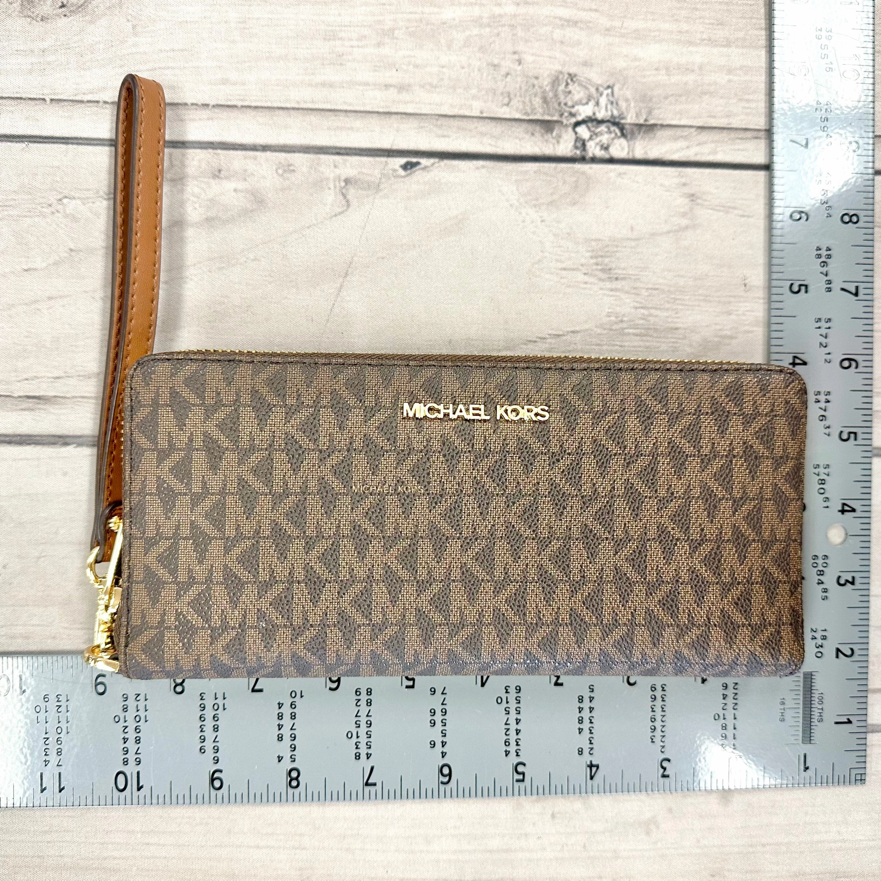 Wristlet Designer By Michael Kors, Size: Large