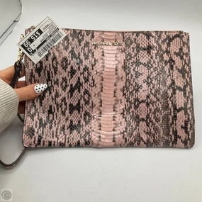 Wristlet Designer By Michael Kors, Size: Medium