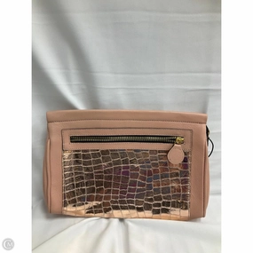 Wristlet Leather By Clothes Mentor, Size: Large